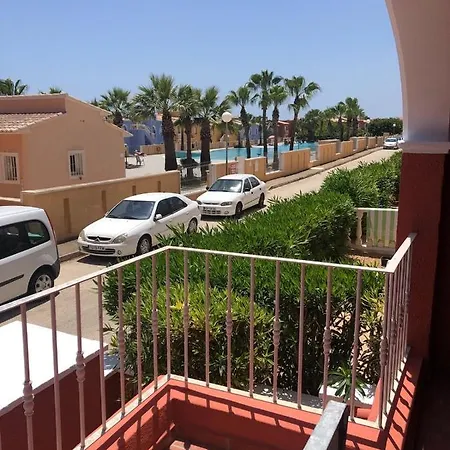Casa De La Paz - Family House Apartment